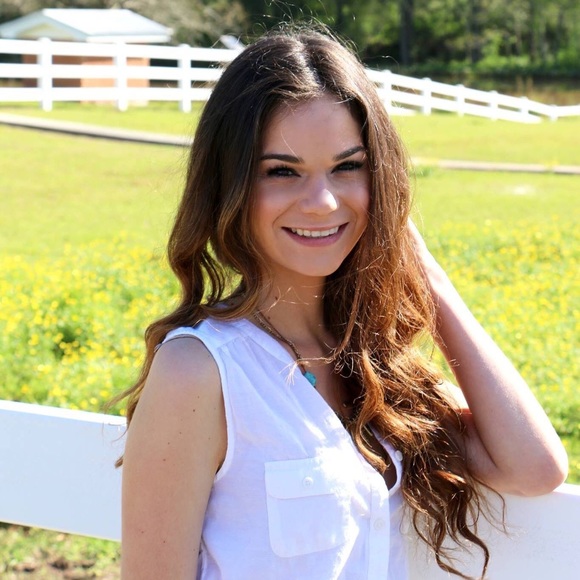 Meet your Posher, Maria - Picture 1 of 1